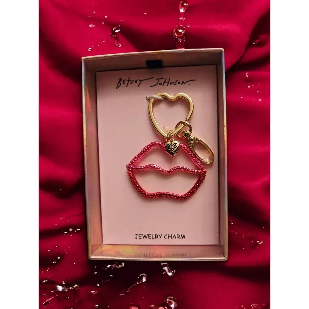 Betsey Johnson Pink & Red Ombre Open Frame Lip and Heart Bag Charm Key Ring NWT